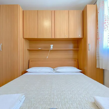 Apartman Cozy Nur 80 Meter Zum Strand Mit Meerblick, Privatparkplatz - Hundefreundlich *