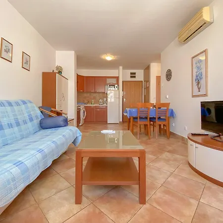 Apartman Cozy Nur 80 Meter Zum Strand Mit Meerblick, Privatparkplatz - Hundefreundlich