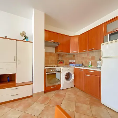 Cozy Nur 80 Meter Zum Strand Mit Meerblick, Privatparkplatz - Hundefreundlich Apartman *