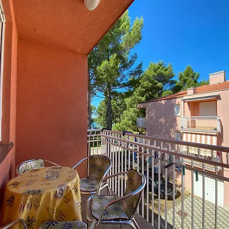 Cozy Nur 80 Meter Zum Strand Mit Meerblick, Privatparkplatz - Hundefreundlich * Karpinjan